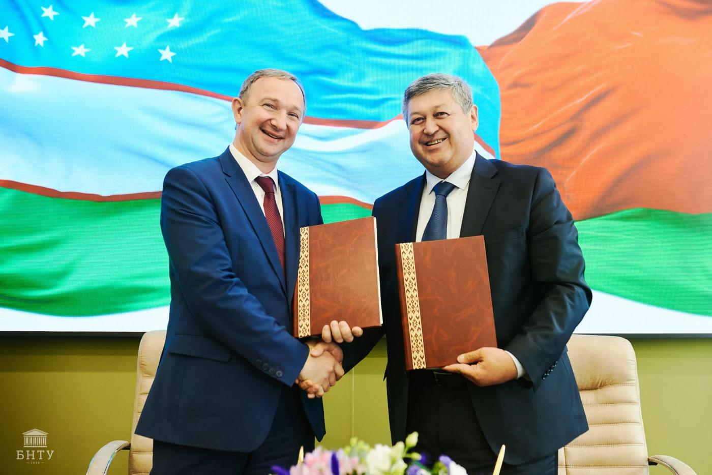 Когда друзья разделяют радость